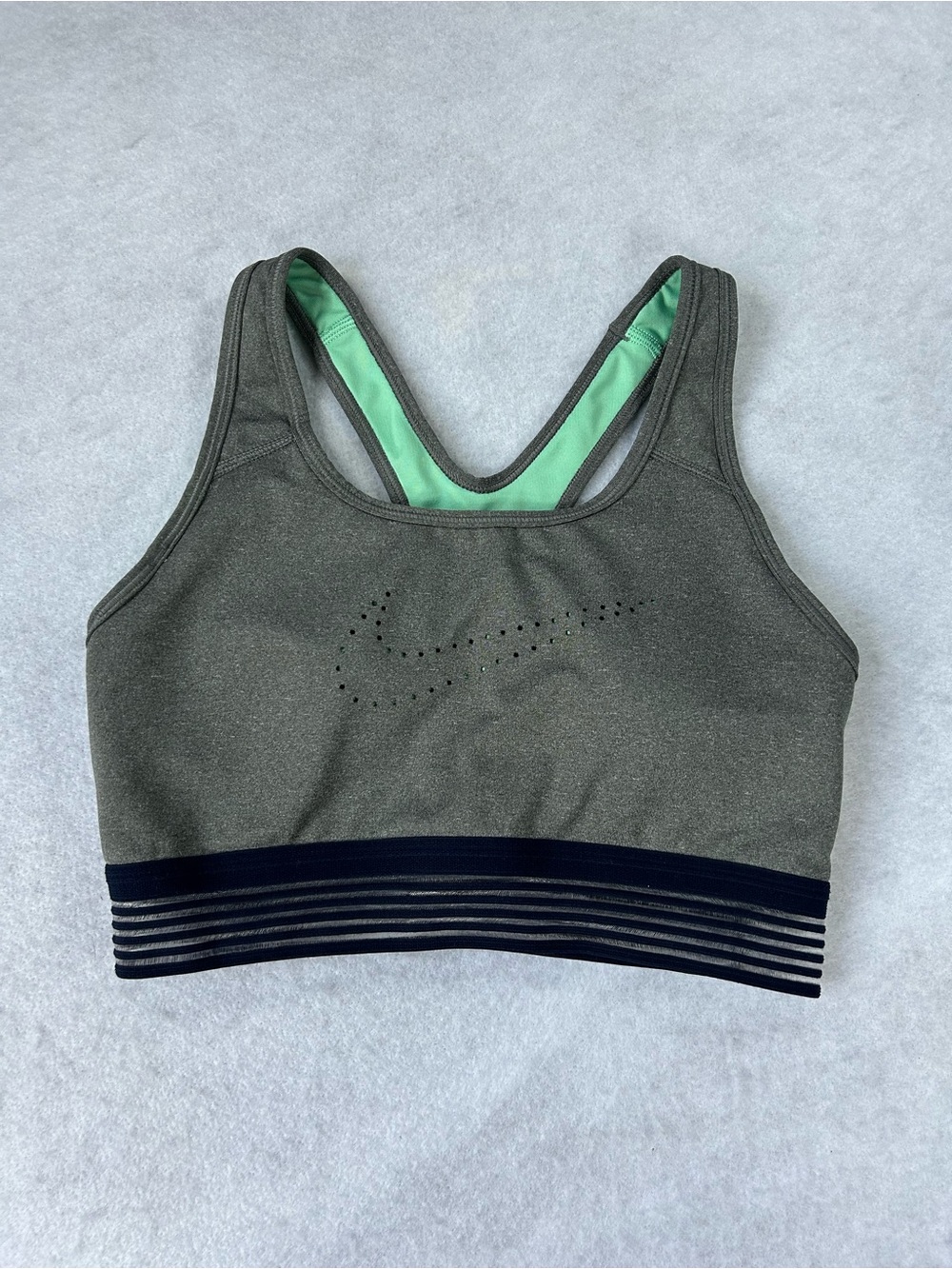Nike Heather Grey Perforated Swoosh Sports Bra Mint Lining Size Medium
